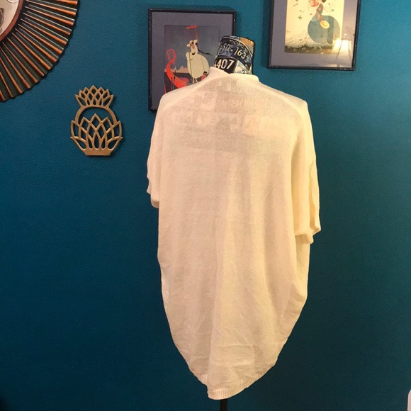 Cozy Casual Beige Sweater - Picture 4 of 5